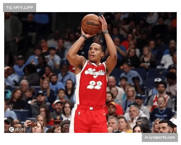 魔术交易贝恩后三分命中率改善，空间型进攻重塑东部格局